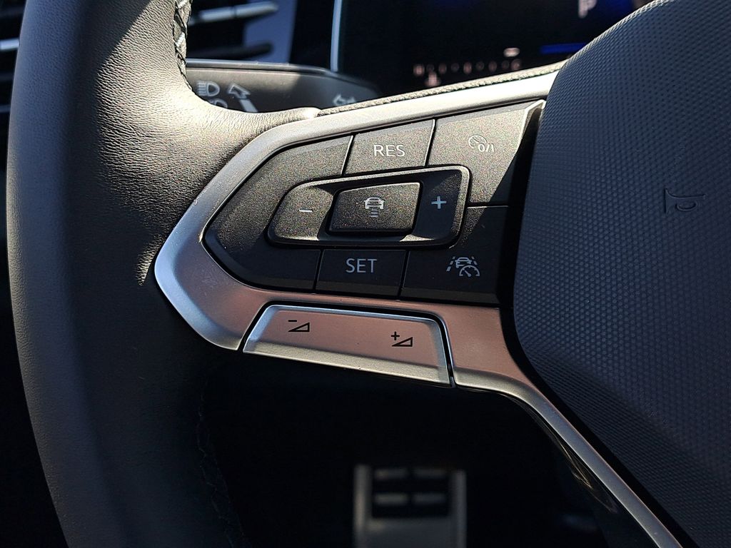 2025 Volkswagen Jetta Sport - Photo 24