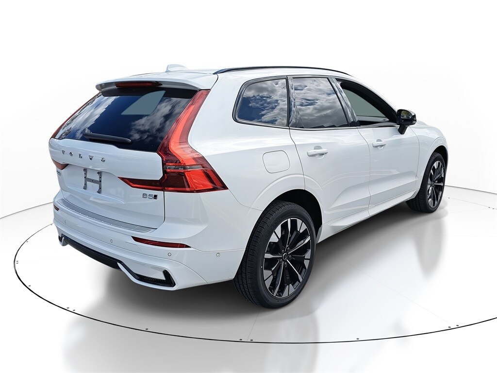 New 2026 Volvo XC60 B5 Plus SUV