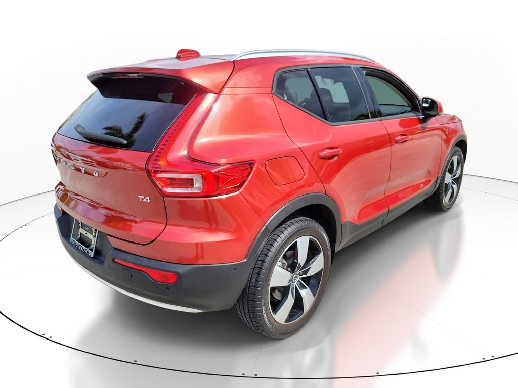 2019 Volvo XC40 Momentum - Photo 4