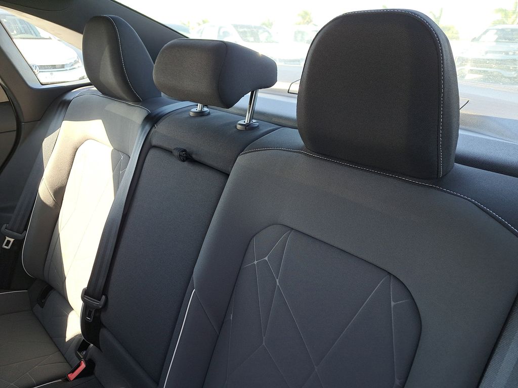 2025 Volkswagen Jetta Sport - Photo 10