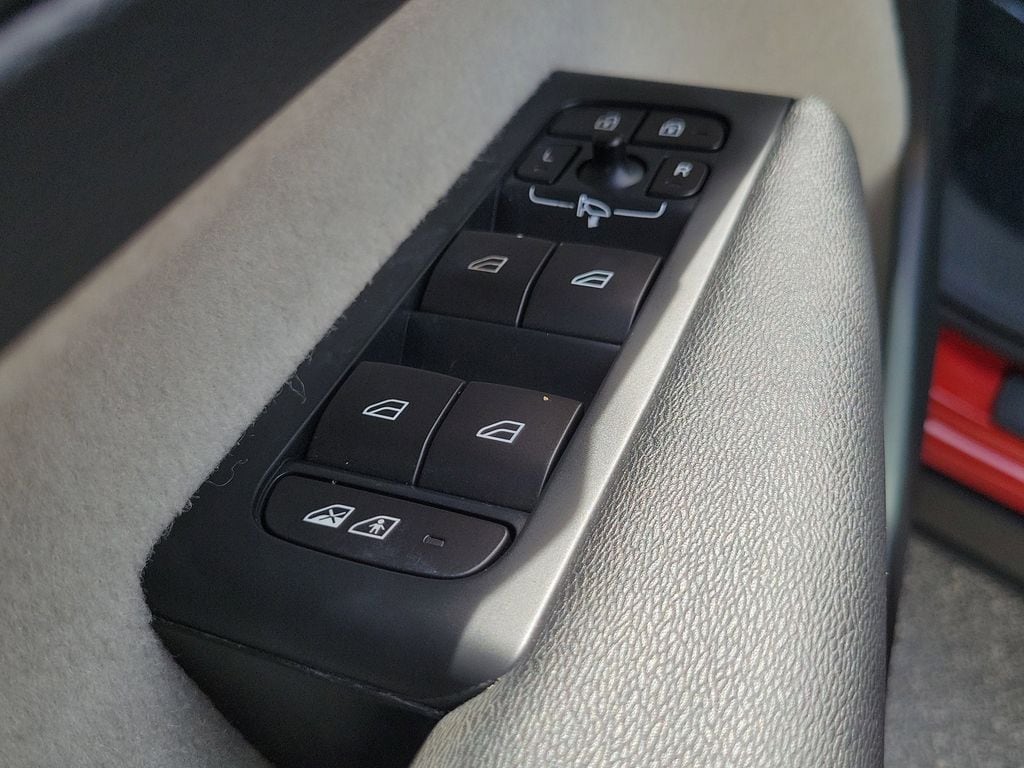 2019 Volvo XC40 Momentum - Photo 18
