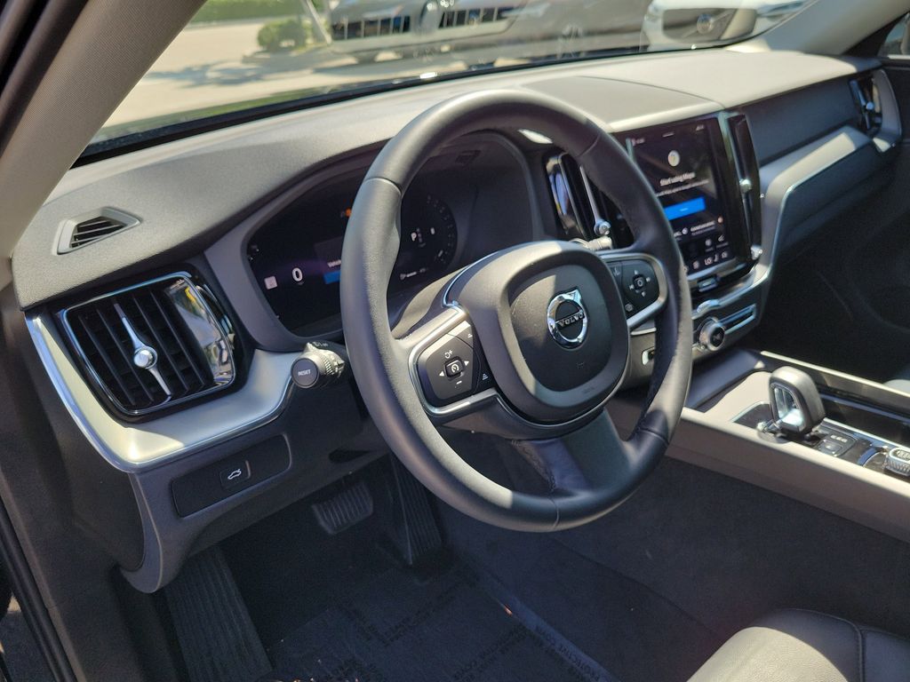 2024 Volvo XC60 Core - Photo 19