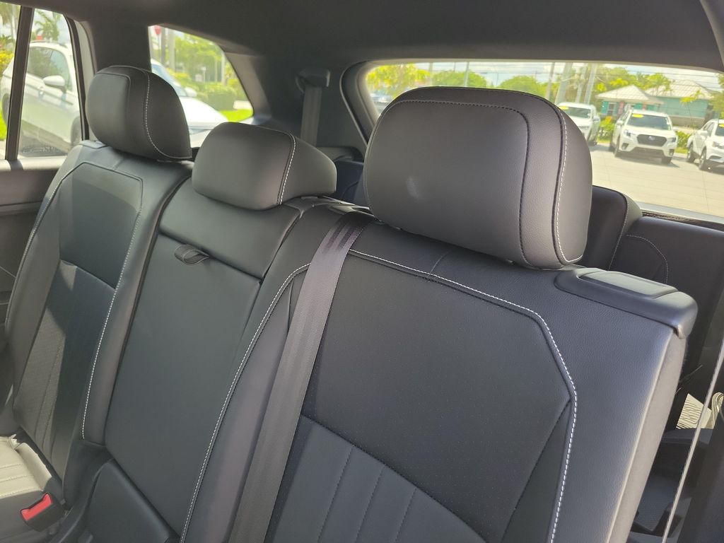 2023 Volkswagen Tiguan SE R-LINE BLACK - Photo 10