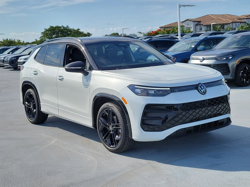 New 2026 Volkswagen Tiguan 2.0T SE R-Line Black SUV