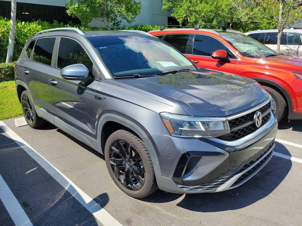 Certified 2022 Volkswagen Taos 1.5T SE SUV