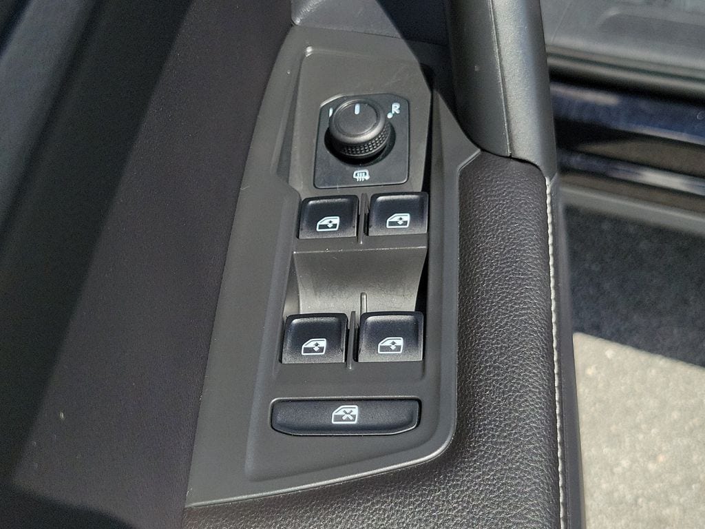2023 Volkswagen Tiguan S - Photo 18
