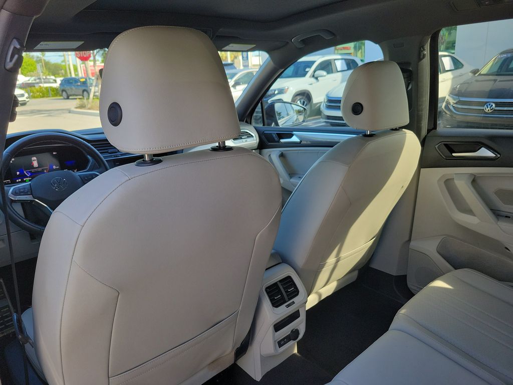 2023 Volkswagen Tiguan SE R-LINE BLACK - Photo 13