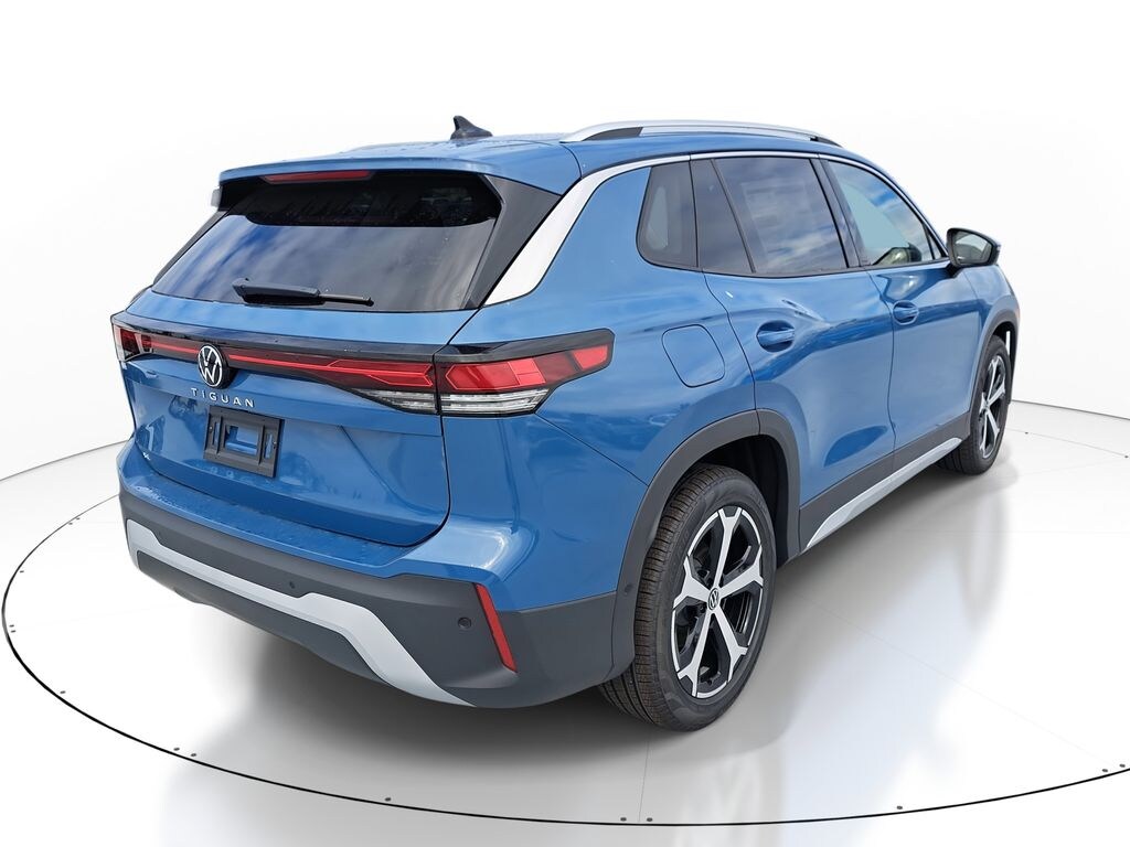 New 2026 Volkswagen Tiguan 2.0T SE SUV
