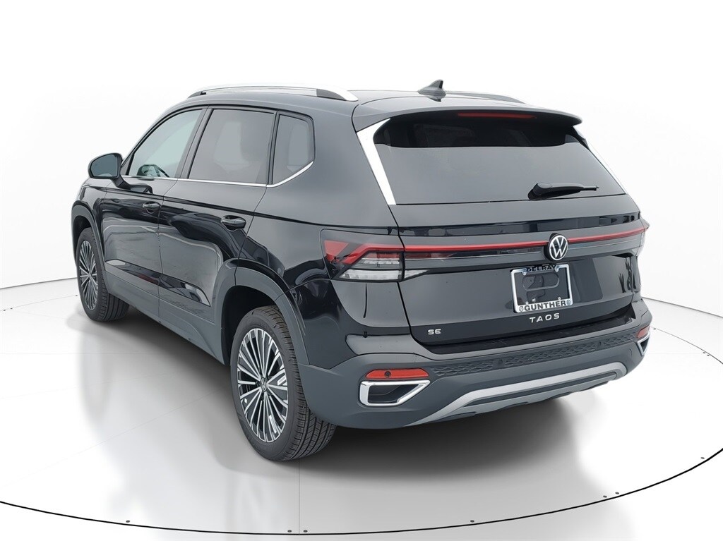 New 2025 Volkswagen Taos 1.5T SE SUV