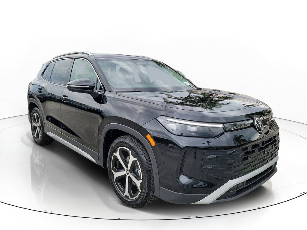 New 2026 Volkswagen Tiguan 2.0T SE SUV