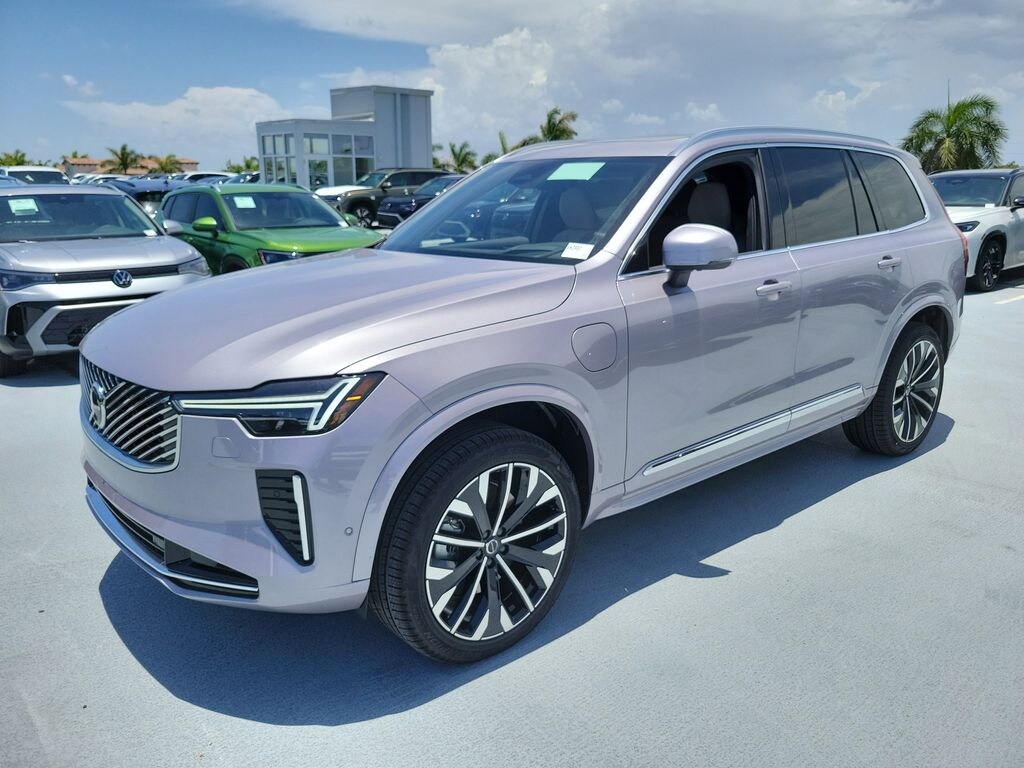 New 2026 Volvo XC90 plug-in hybrid T8 Ultra 7-Seater SUV
