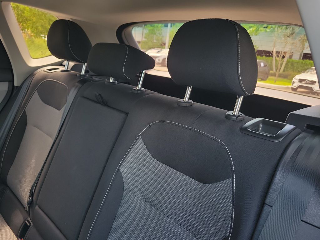 2024 Volkswagen Taos S - Photo 9
