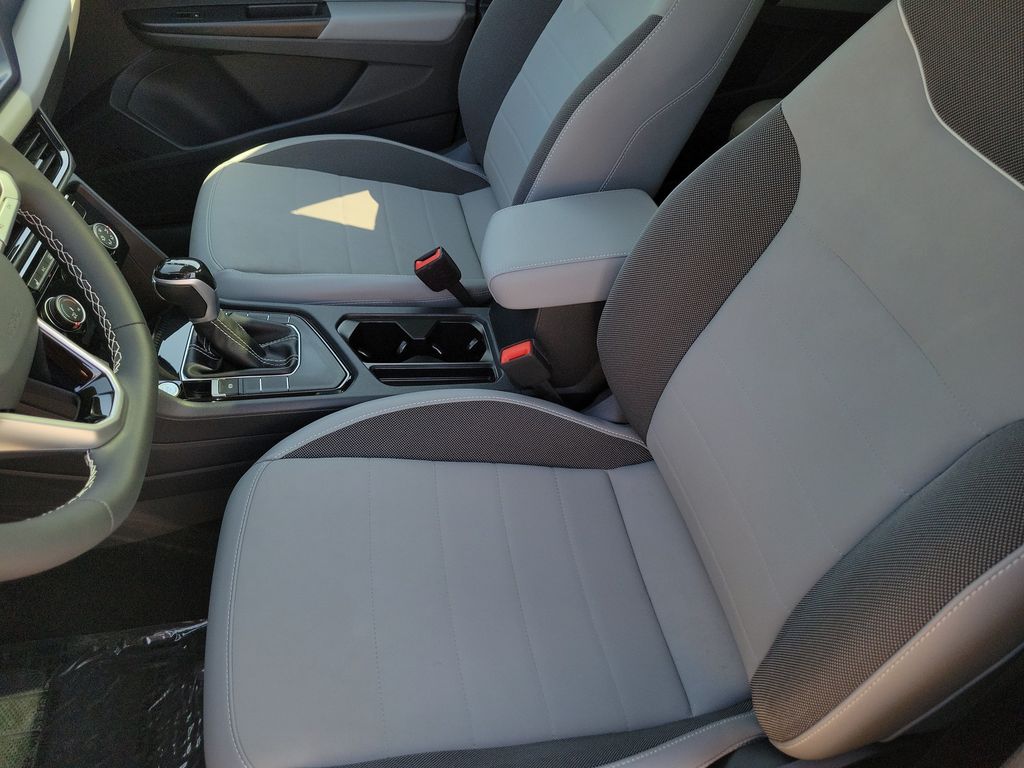 2023 Volkswagen Taos SE - Photo 20