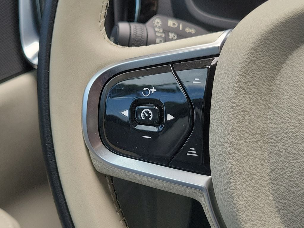 2024 Volvo S60 Plus - Photo 23