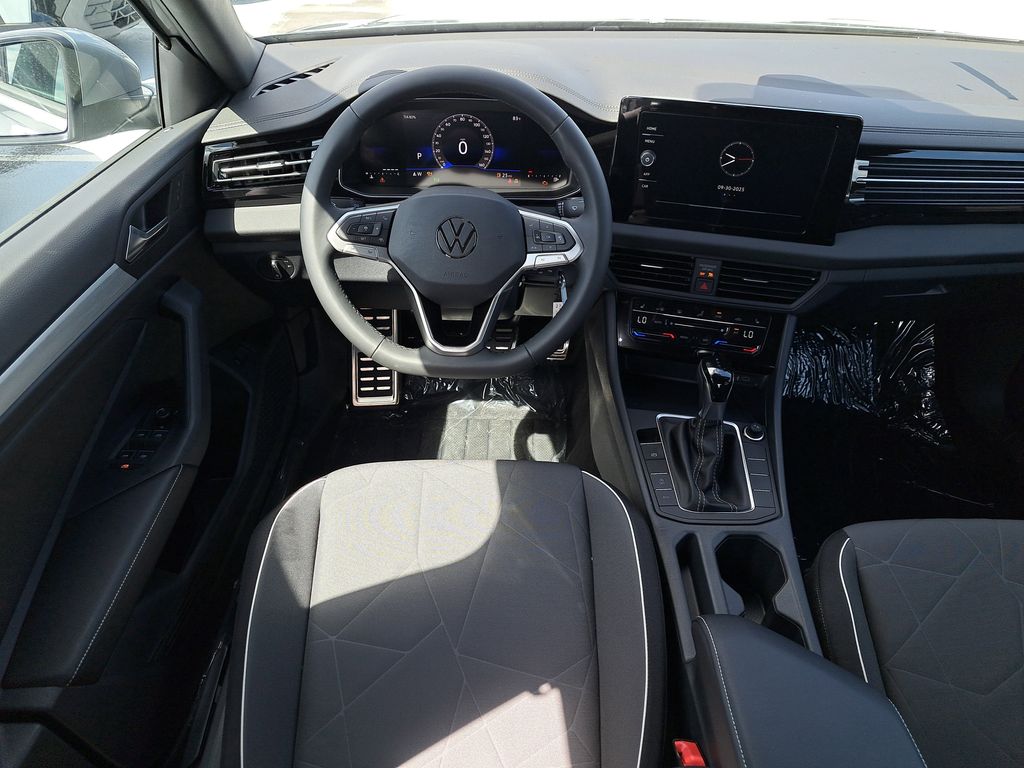 2026 Volkswagen Jetta Sport - Photo 14