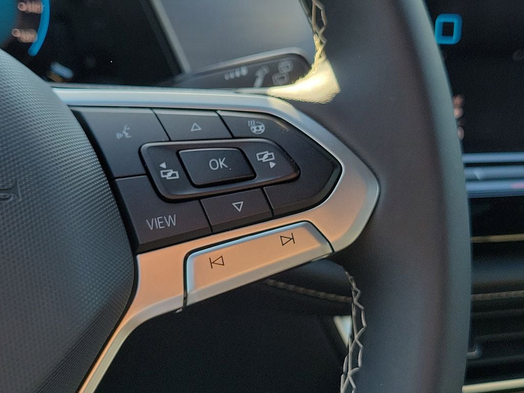 2024 Volkswagen Atlas Cross Sport SE w/Tech - Photo 25