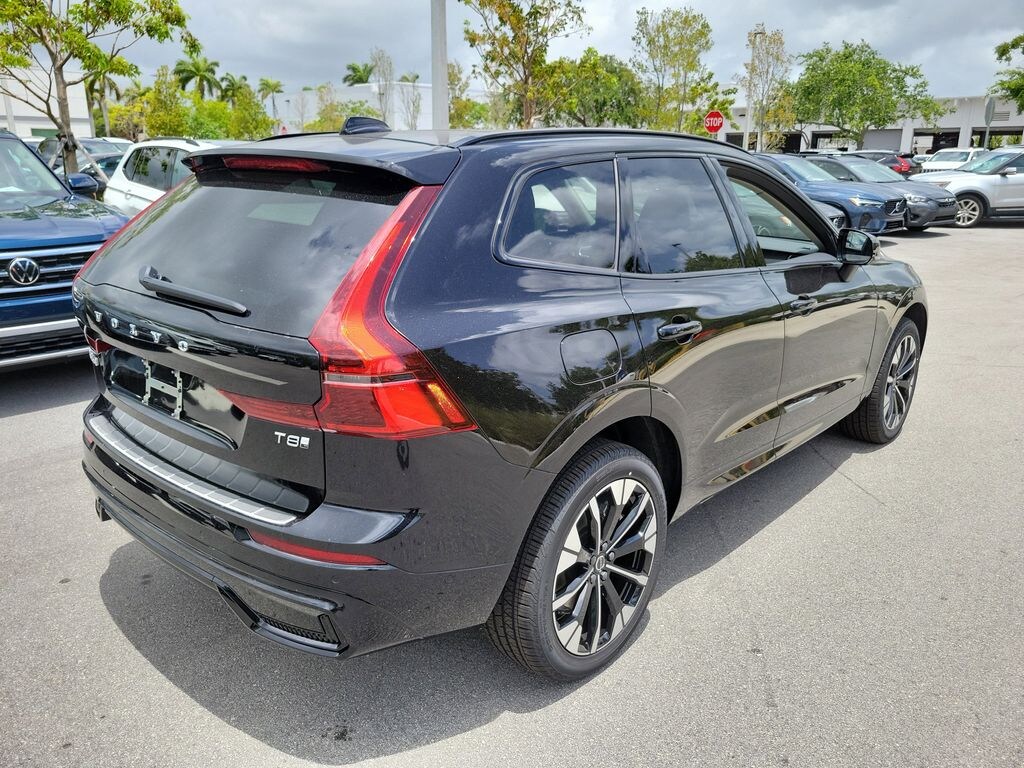 New 2026 Volvo XC60 plug-in hybrid T8 Plus SUV