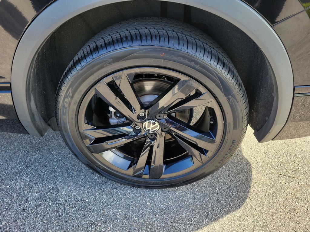 2023 Volkswagen Tiguan SE R-LINE BLACK - Photo 8