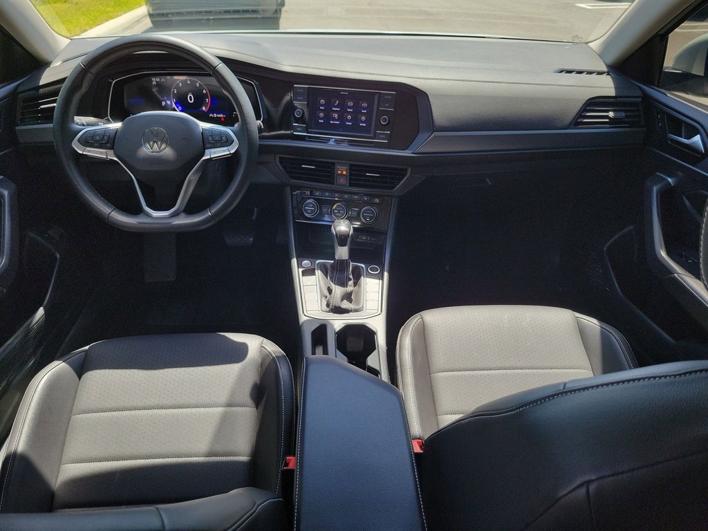 2023 Volkswagen Jetta SE - Photo 15