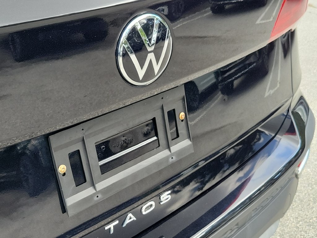 2023 Volkswagen Taos SE - Photo 6