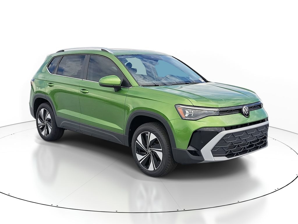 New 2025 Volkswagen Taos 1.5T SE SUV