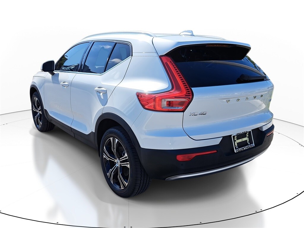 Used 2022 Volvo XC40 T5 AWD Inscription SUV