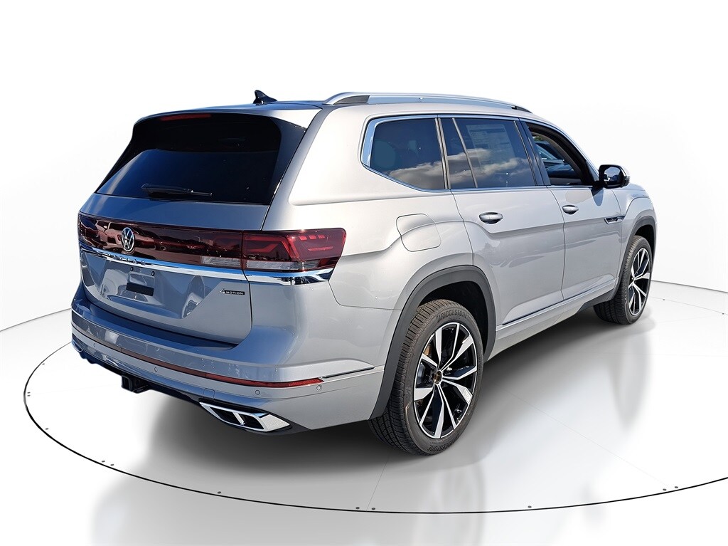New 2026 Volkswagen Tiguan 2.0T SE SUV