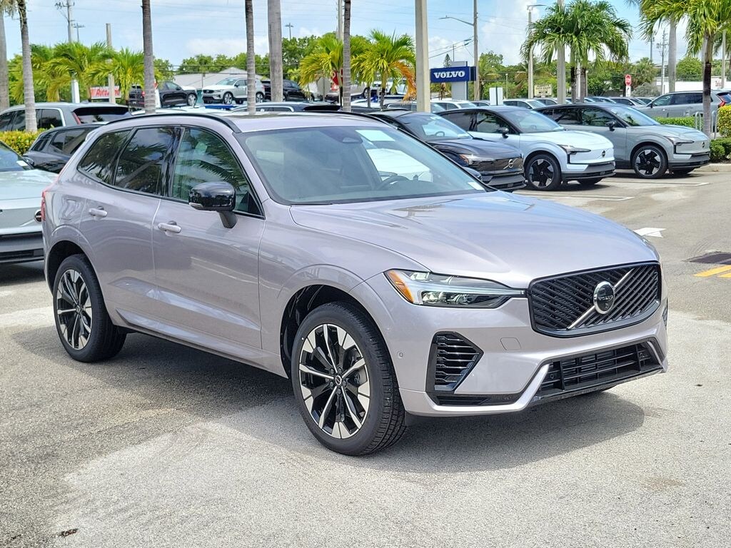 New 2026 Volvo XC60 plug-in hybrid T8 Plus SUV
