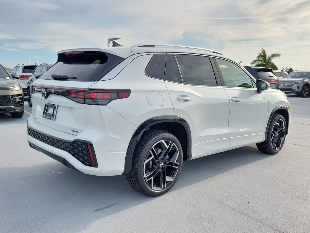 New 2026 Volkswagen Tiguan 2.0T SEL R-Line Turbo SUV