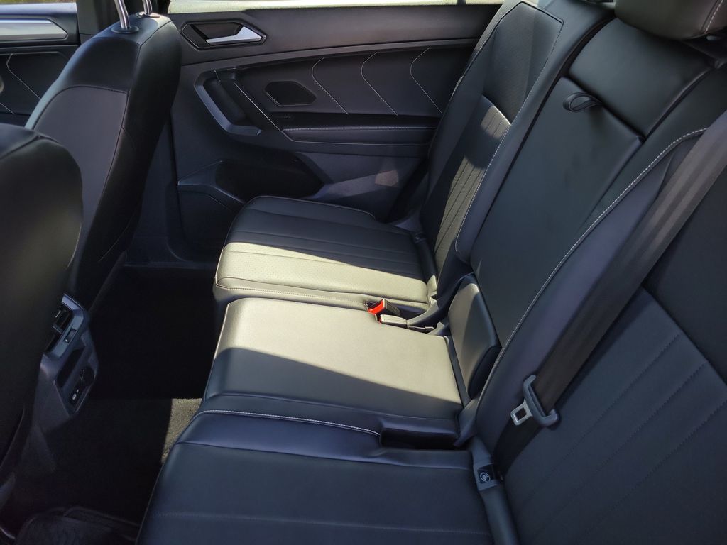 2022 Volkswagen Tiguan SE R-LINE BLACK - Photo 12