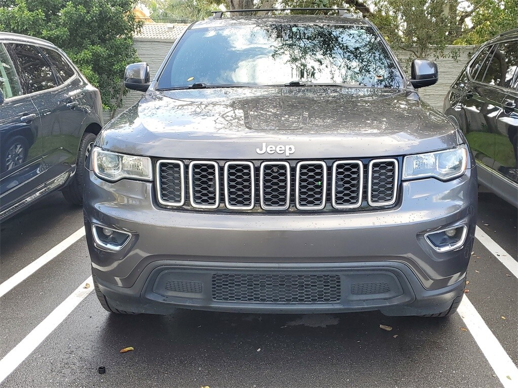 Used 2019 Jeep Grand Cherokee Laredo SUV