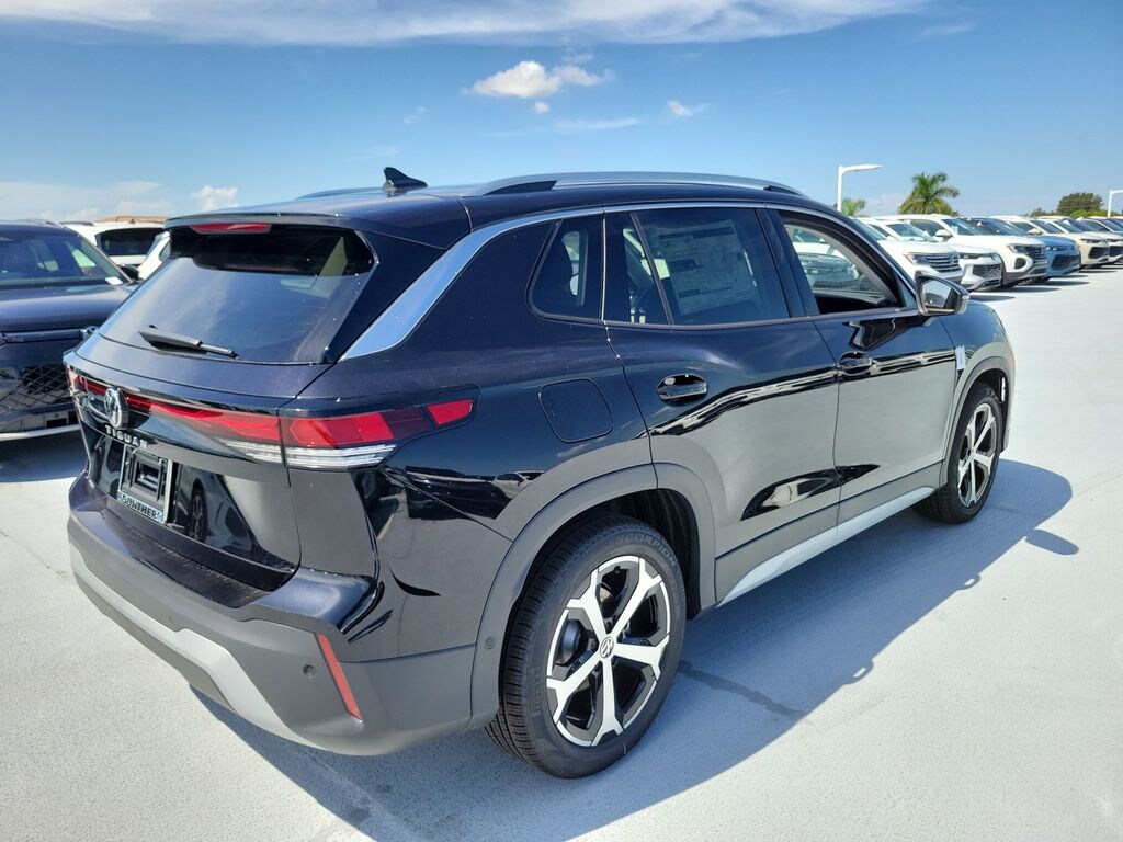 New 2026 Volkswagen Tiguan SE SUV