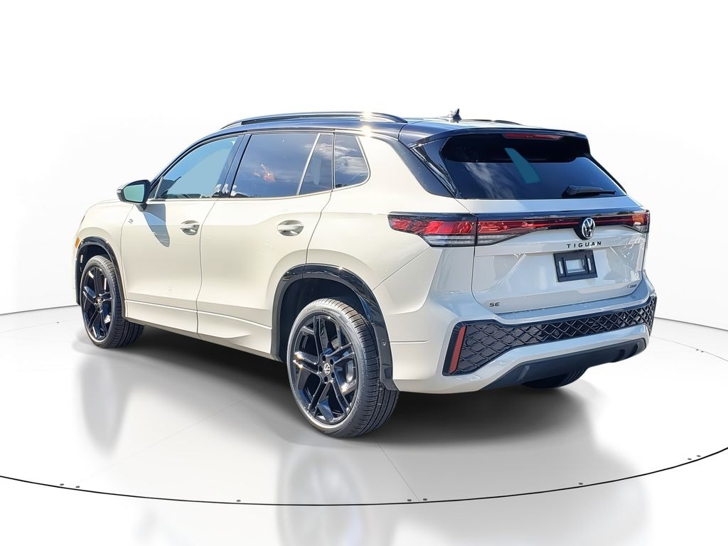 New 2026 Volkswagen Tiguan 2.0T SE R-Line Black SUV