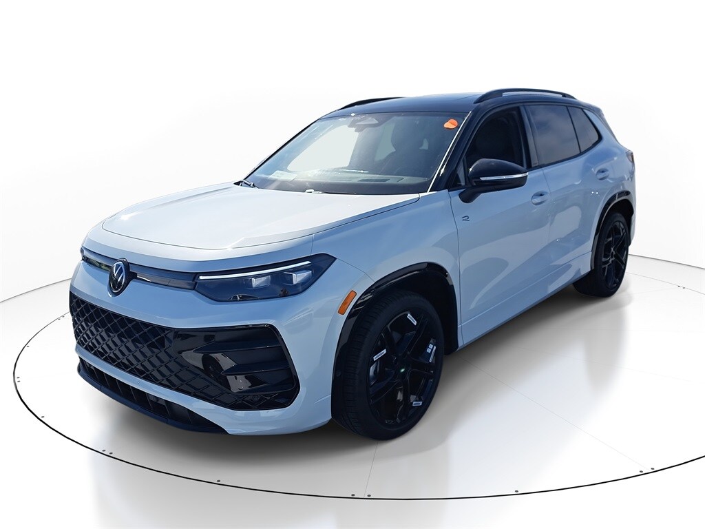 New 2026 Volkswagen Tiguan 2.0T SE SUV