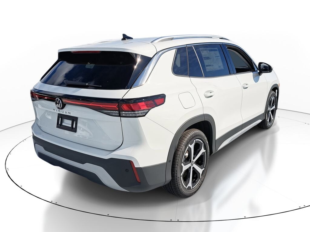 New 2026 Volkswagen Tiguan 2.0T SE SUV