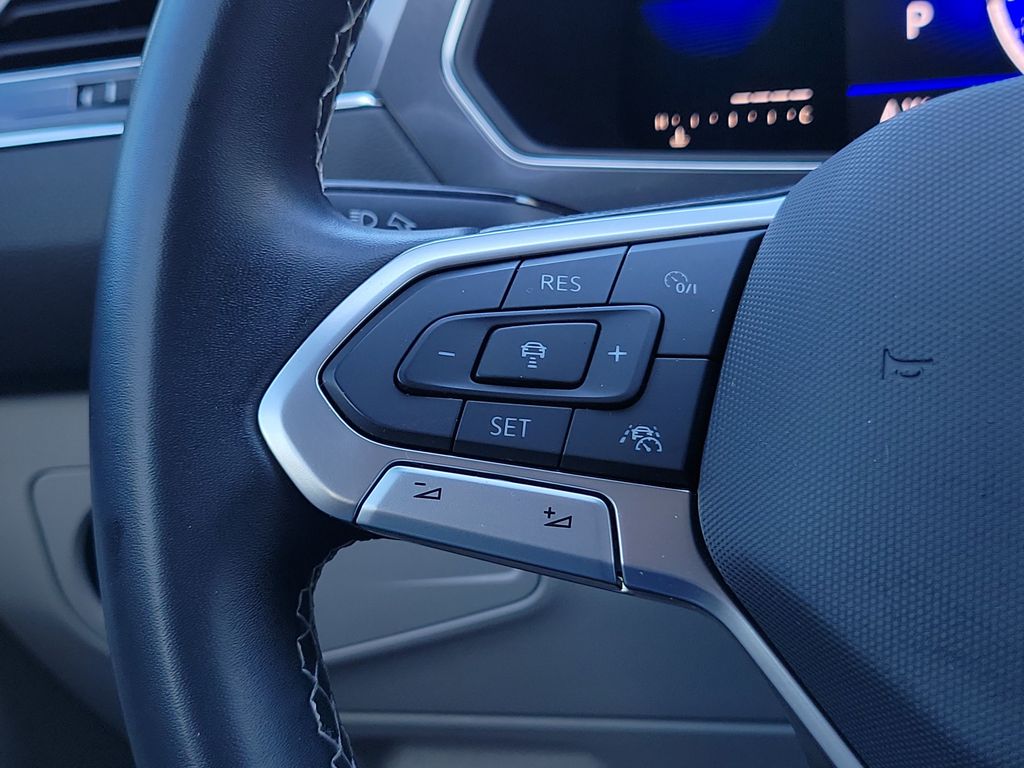 2023 Volkswagen Tiguan SE R-LINE BLACK - Photo 24