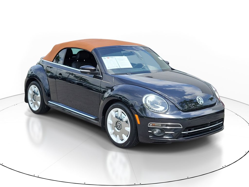 2019 Volkswagen Beetle 2.0T SE Convertible Auto's photo