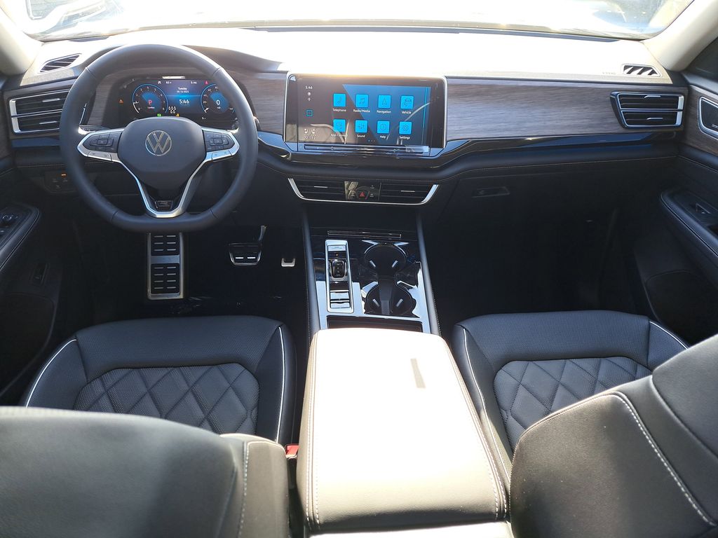 2025 Volkswagen Atlas SEL Premium R-Line - Photo 16