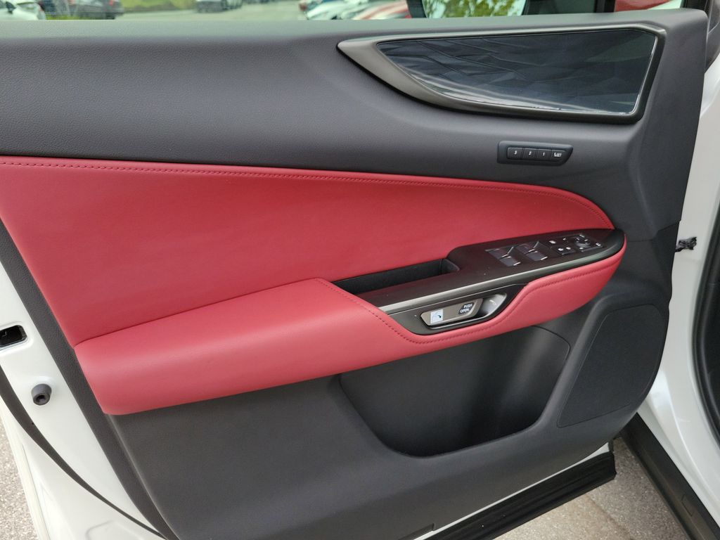 2024 Lexus NX 250 - Photo 16