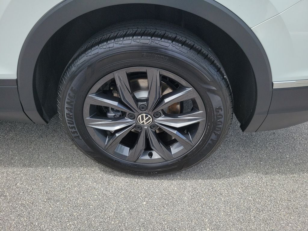 2024 Volkswagen Tiguan SE - Photo 9
