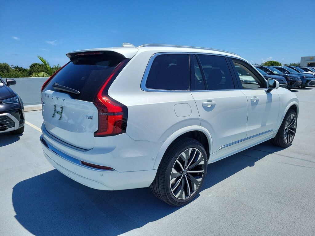 New 2026 Volvo XC90 plug-in hybrid T8 Plus 7-Seater SUV