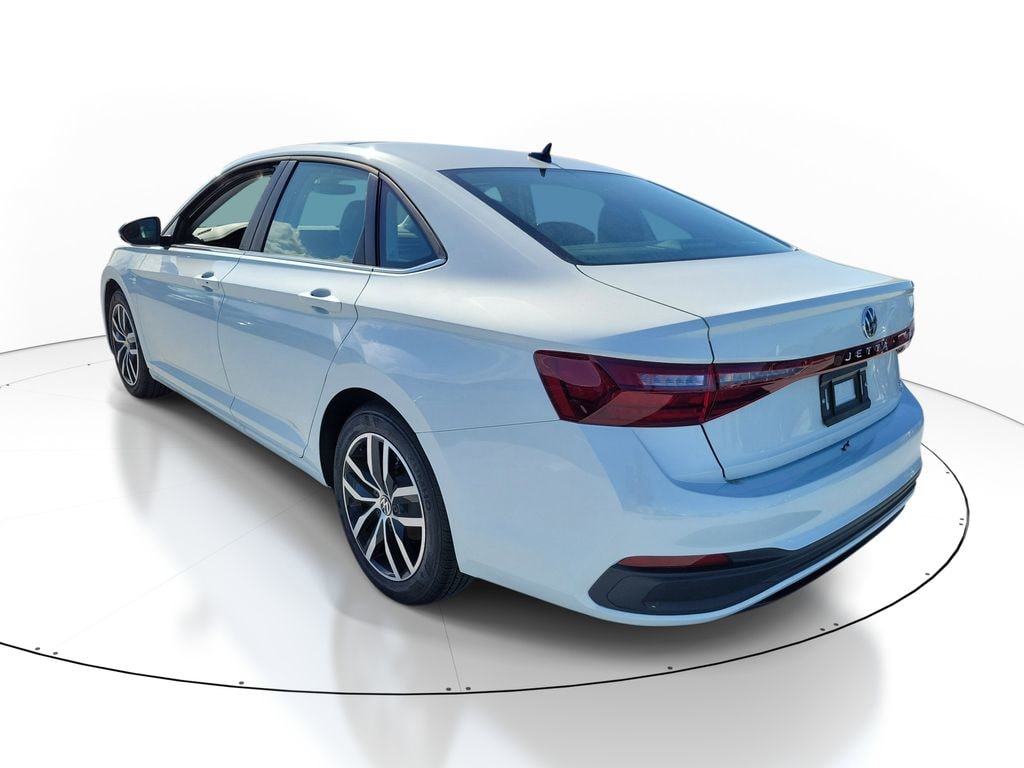 New 2026 Volkswagen Jetta 1.5T SE Sedan