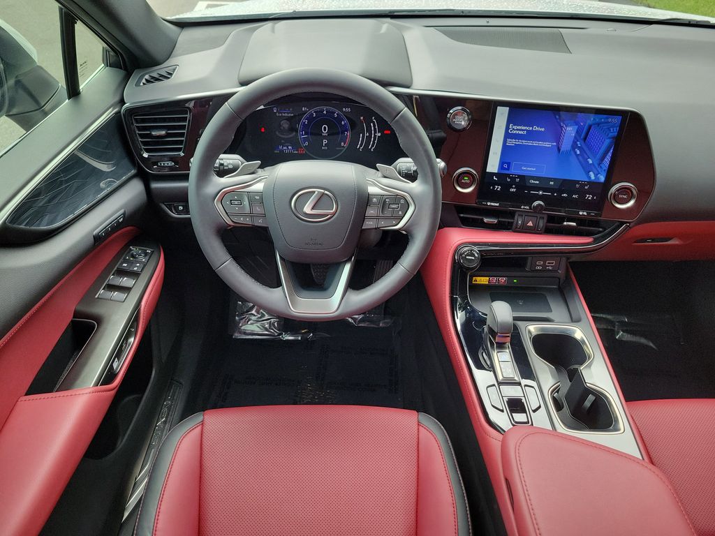 2024 Lexus NX 250 - Photo 13