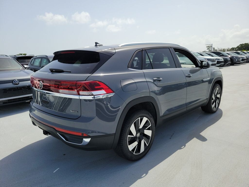 New 2026 Volkswagen Atlas Cross Sport SE w/Technology SUV