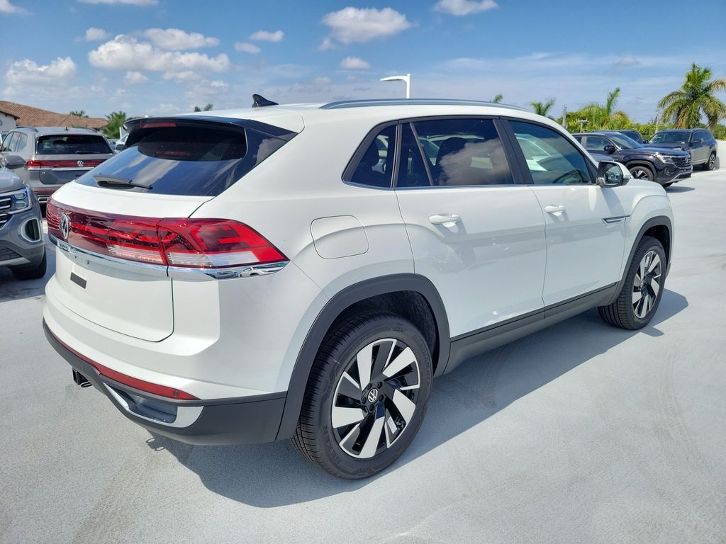 New 2026 Volkswagen Atlas Cross Sport SE w/Technology SUV