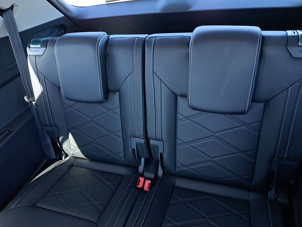 2026 Volkswagen Atlas SE w/Tech - Photo 10