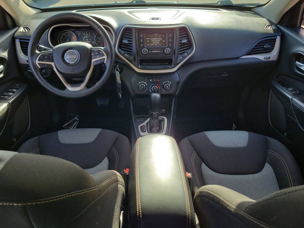 2016 Jeep Cherokee Sport - Photo 15