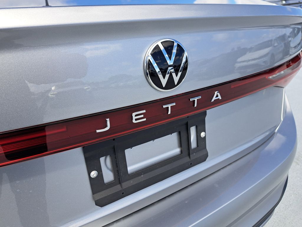 2026 Volkswagen Jetta Sport - Photo 5