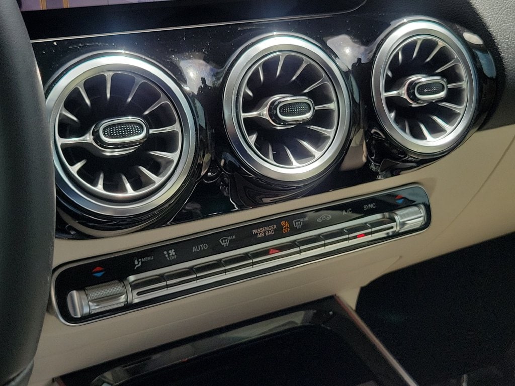 2023 Mercedes-Benz GLA Base - Photo 29