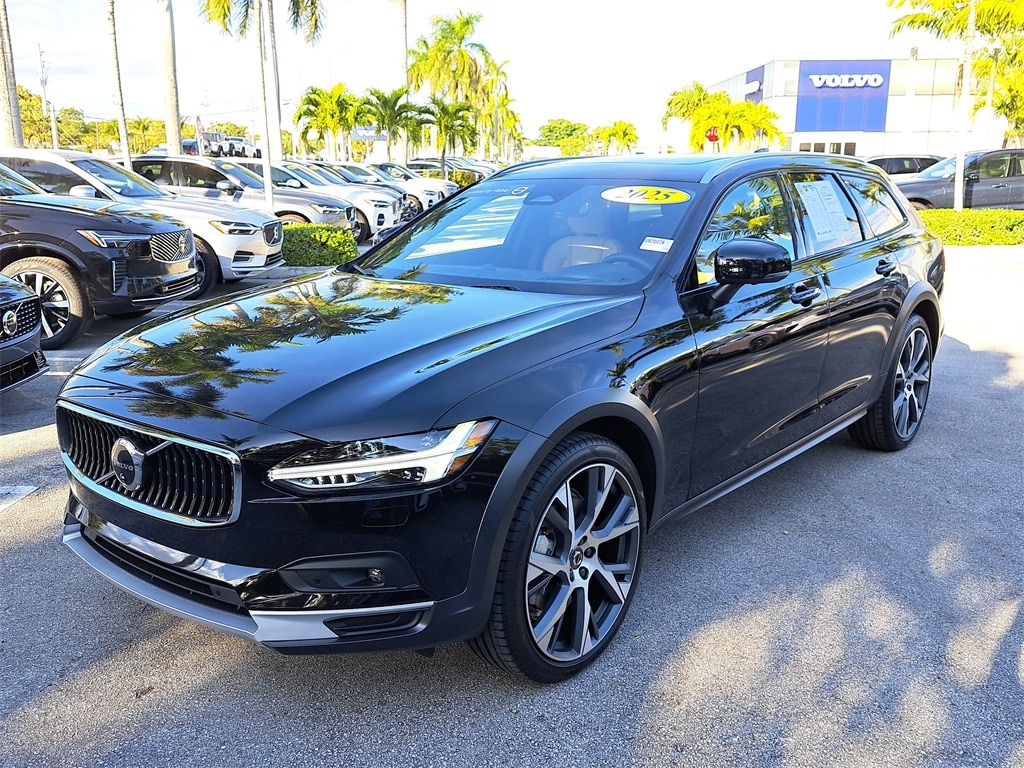 Used 2025 Volvo V90 Cross Country B6 Ultra Wagon